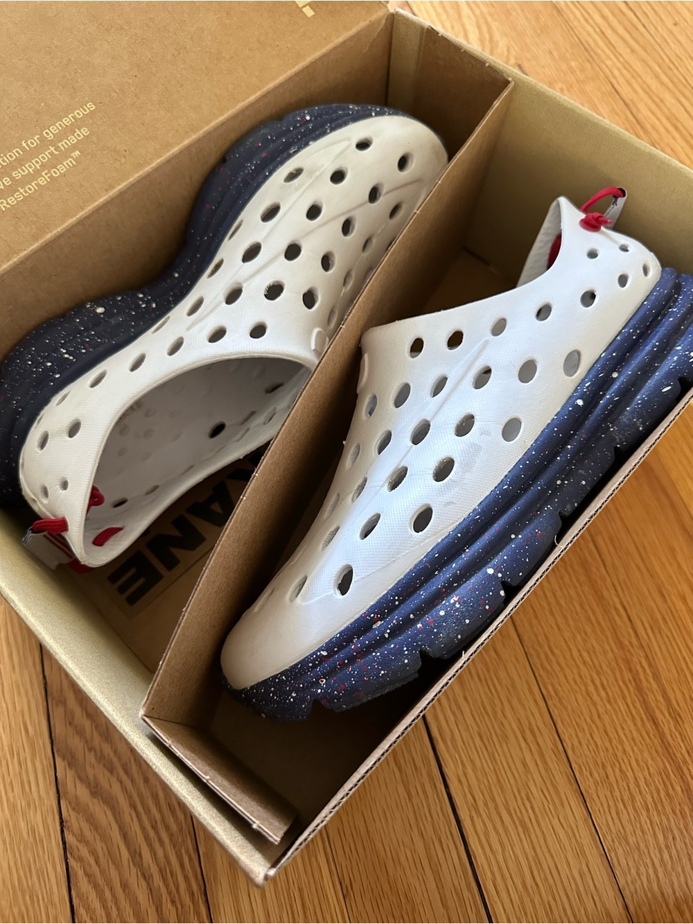 Kane White Slip-On Clog with Navy Speckled Sole USA 🇺🇸 7